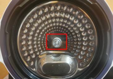 Contrôlez la vis de serrage