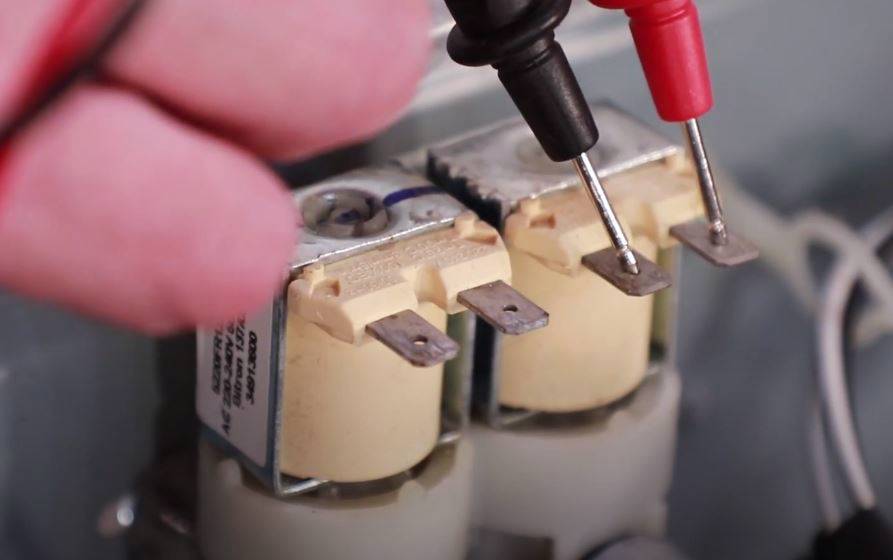 Testez l'électrovanne du lave-linge