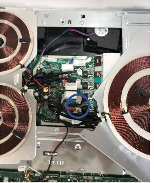 Contrôlez la carte de puissance et ses composants