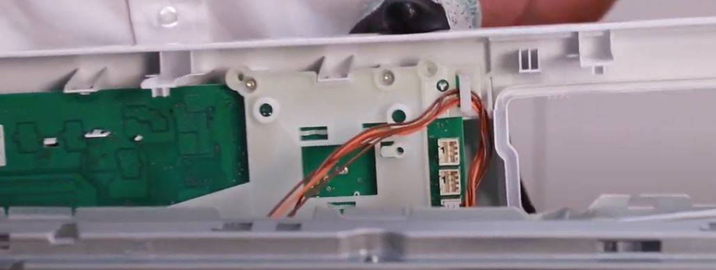 Vérifiez la carte électronique