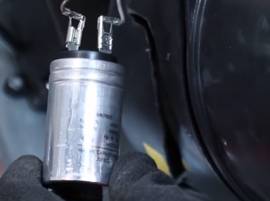 Testez le condensateur