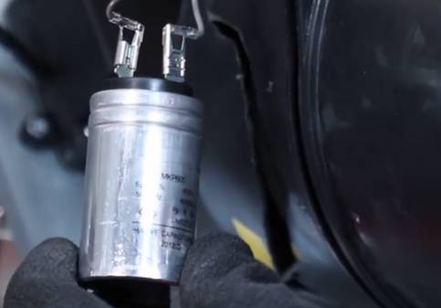 Testez le condensateur