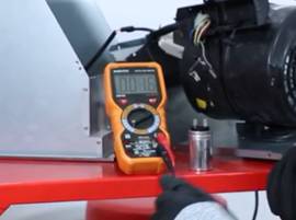 Testez le condensateur