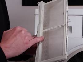 Nettoyez le filtre de porte et de conduit