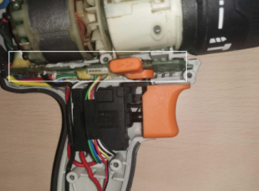 Contrôlez l'état de la carte électronique