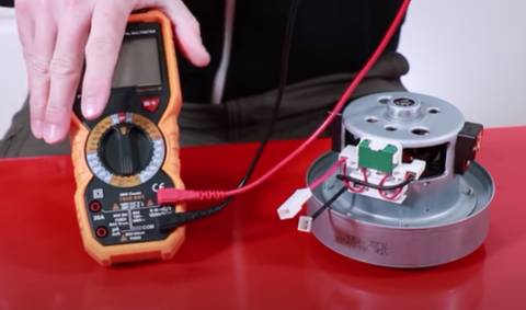 Testez le moteur électriquement