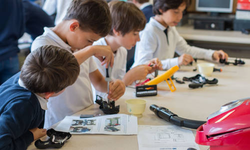 LANCEMENT DE GÉNÉRATION RÉPARATION : DES COURS DE RÉPARATION DANS LES COLLÈGES INITIÉS PAR SPAREKA ET L’ADEME. 