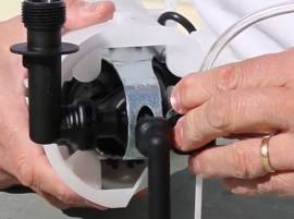 Comment changer le tuyau d'aspiration d'un nettoyeur haute pression ?