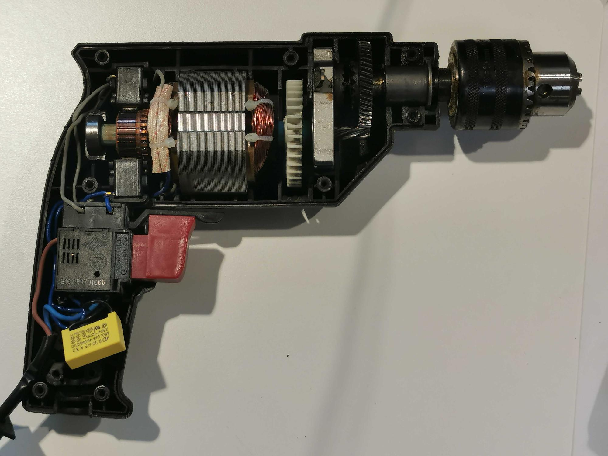 Testez le câble d'alimentation de la perceuse