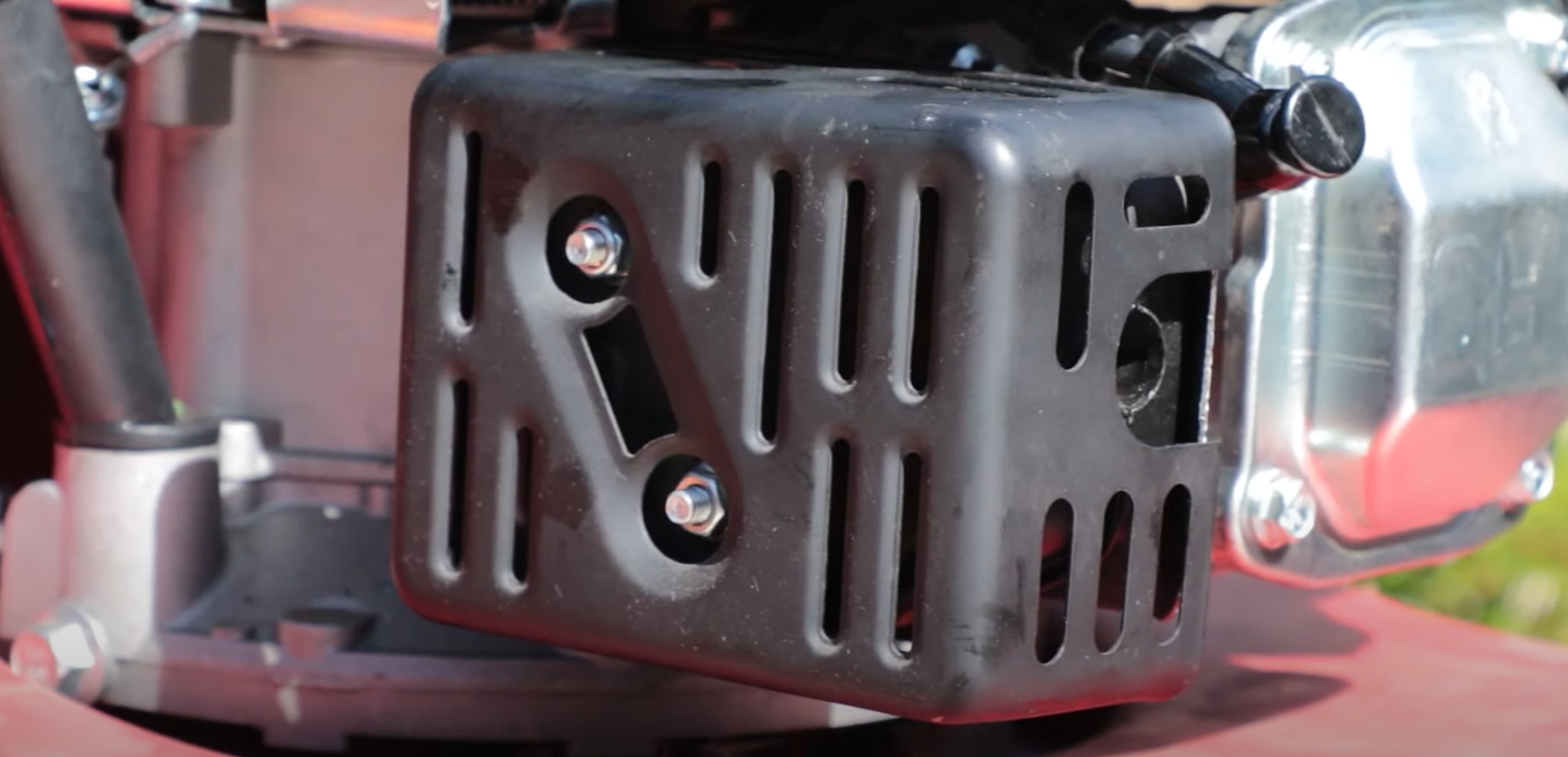 Vérifiez le pot d'échappement