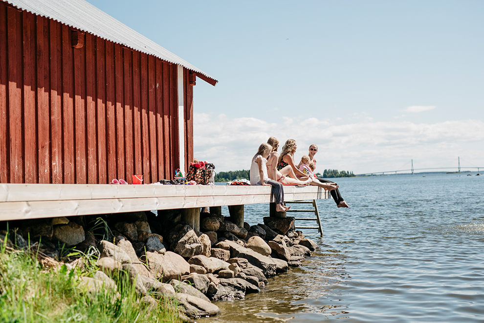 Overnachten in typisch Fins huisje aan het water