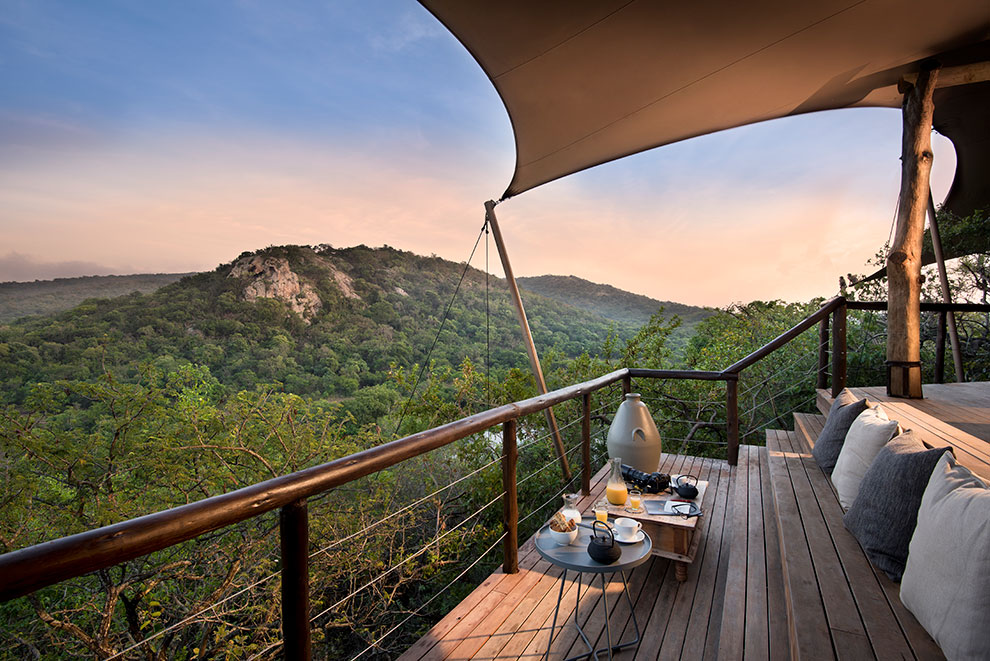 Uitzicht vanaf sfeervolle lodge in Zuid-Afrika