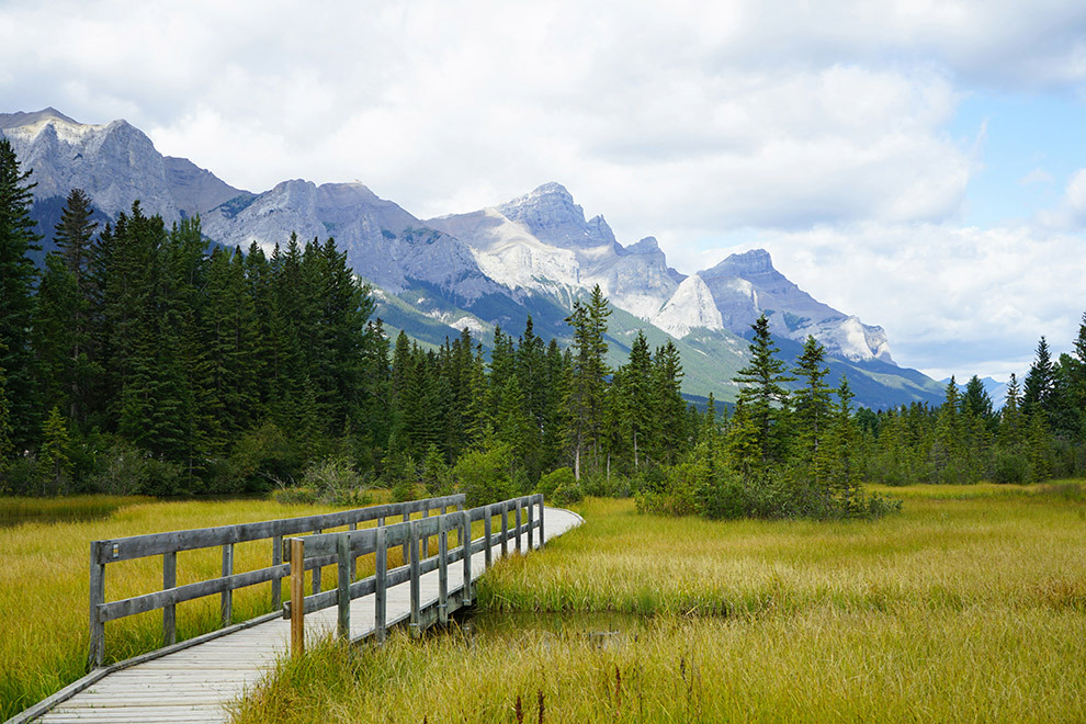 Wandelen door de natuur in Canmore, Canada