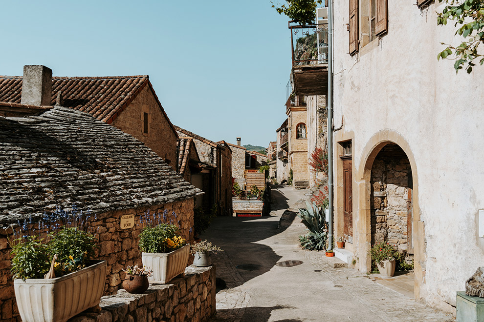Pittoresk dorpje Peyre in Aveyron, Frankrijk