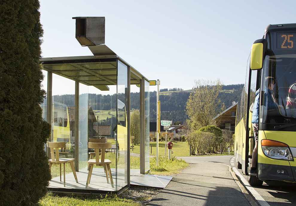 Reis met openbaar hop on hop off bus in Vorarlberg