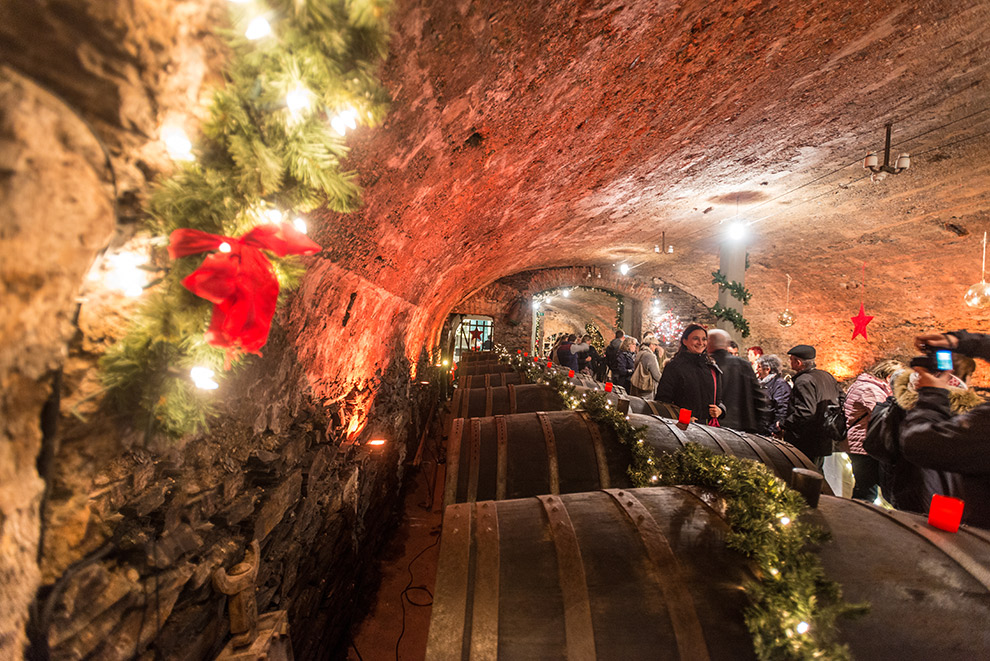 Kerstmarkt in ondergrondse wijnkelders Traben-Trarbach